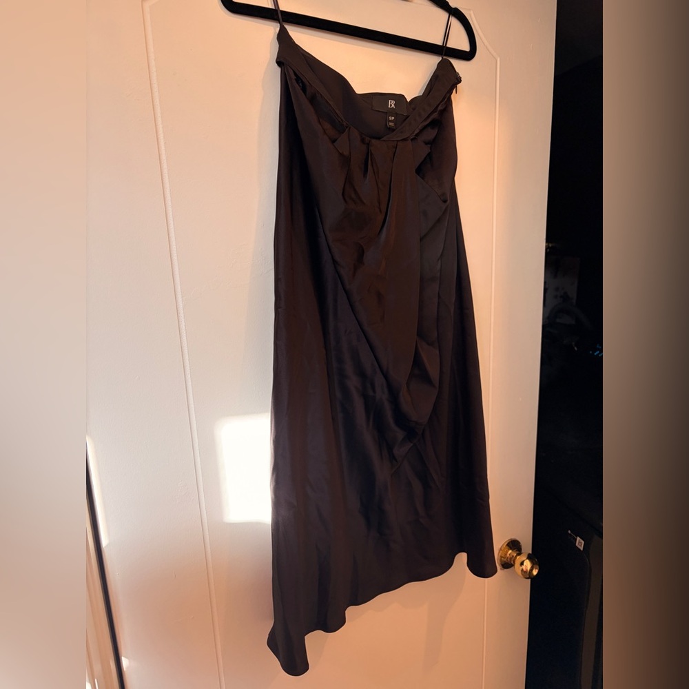 Banana Republic Dark Chocolate  100% Silk skirt size Small NWOT